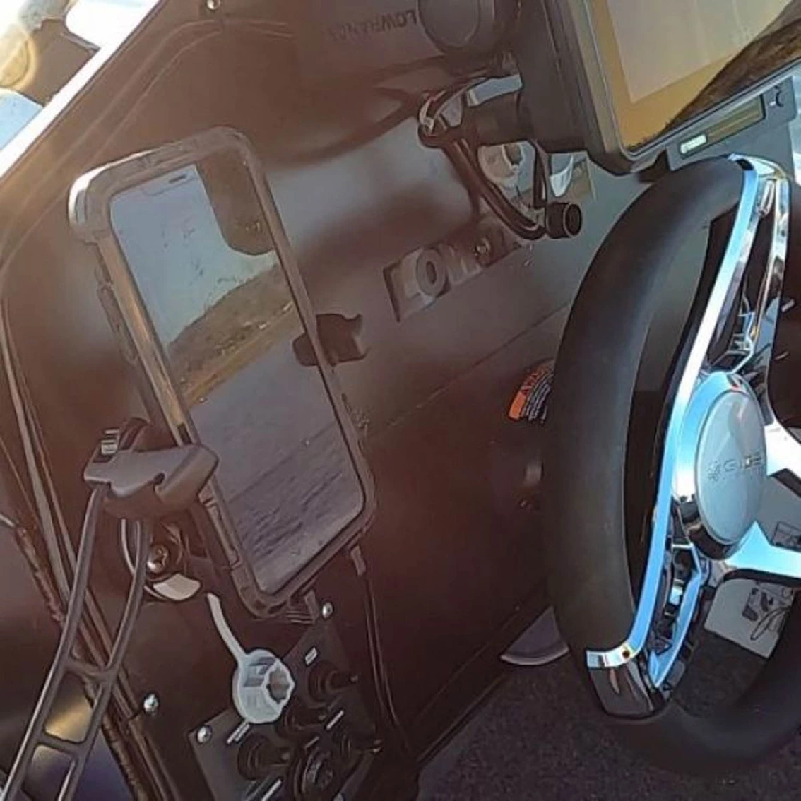 Hot Sale โญ RailBlaza Mobi Adjustable Device Holder ๐ 10 Hot Sale โญ RailBlaza Mobi Adjustable Device Holder ๐ - Image 8